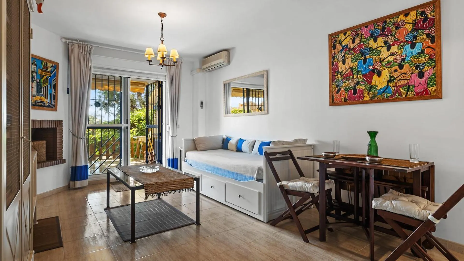 Seaview With Private Garden 5 Minutes Walk To The Beach And Amenities Sitio de Calahonda