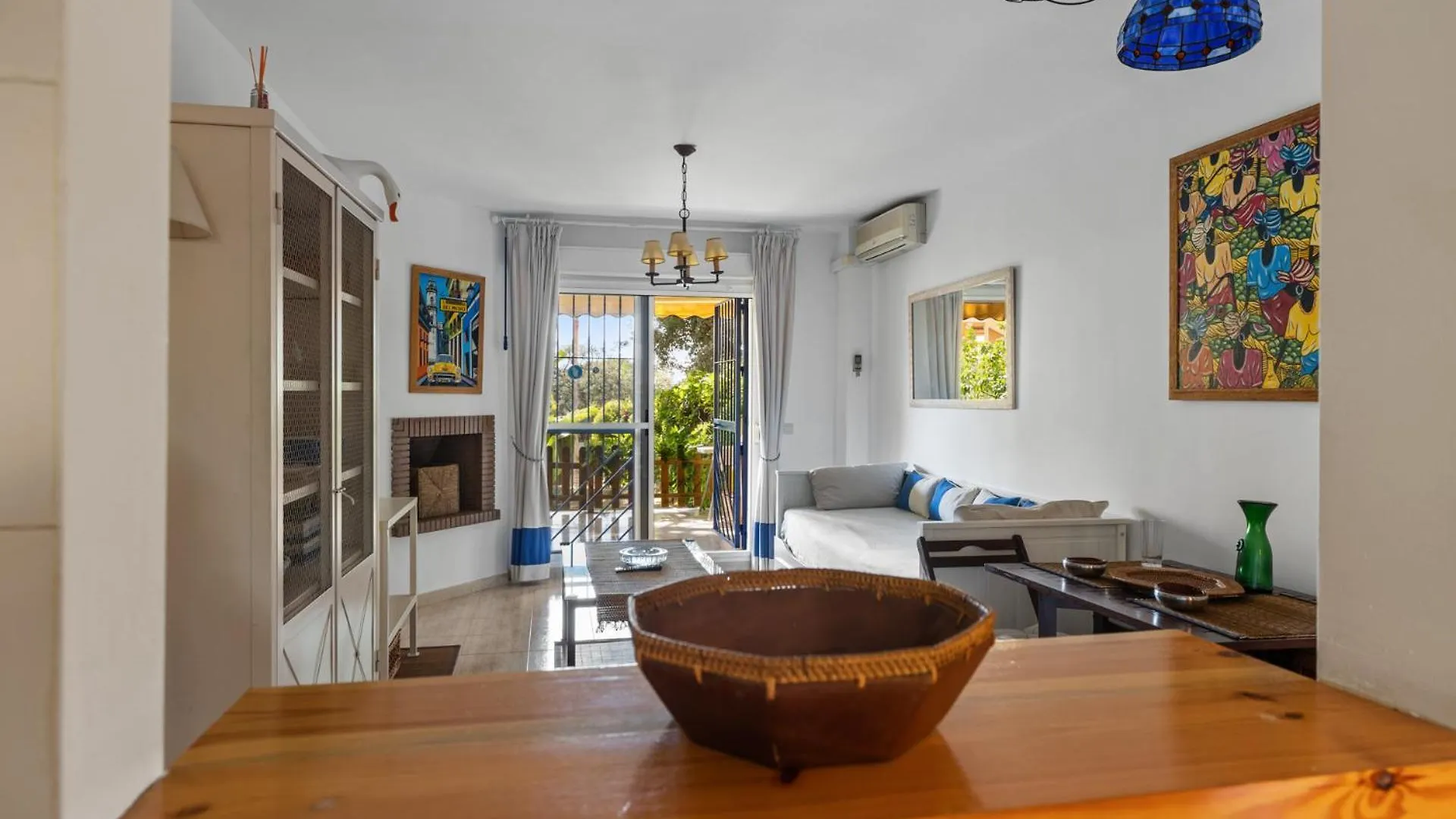 Seaview With Private Garden 5 Minutes Walk To The Beach And Amenities Sitio de Calahonda Spain