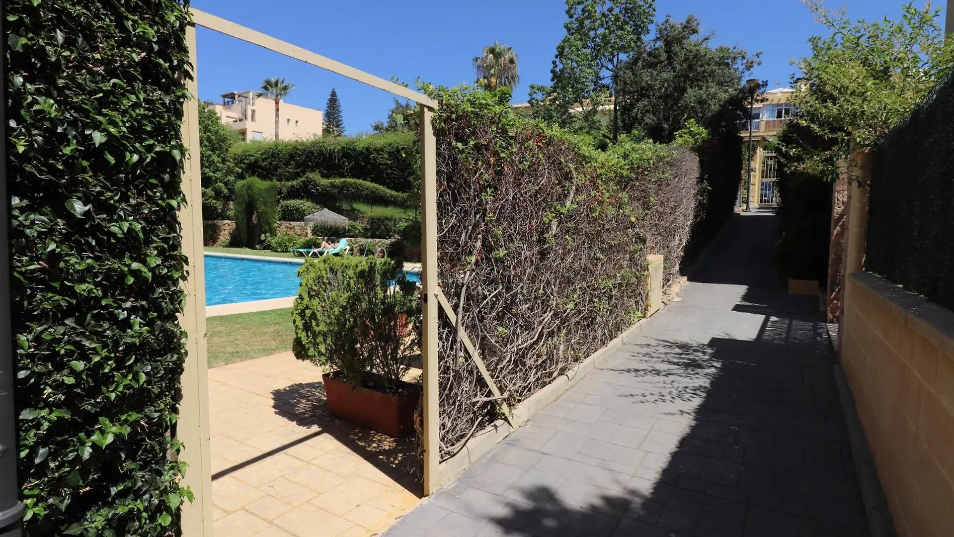 Seaview With Private Garden 5 Minutes Walk To The Beach And Amenities Sitio de Calahonda 0*,  Spain